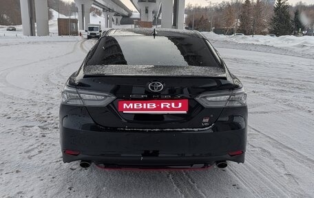 Toyota Camry, 2021 год, 2 750 000 рублей, 8 фотография