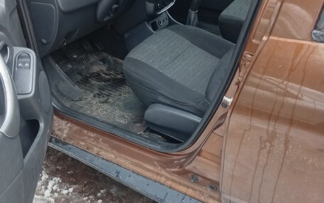 Renault Duster I рестайлинг, 2012 год, 500 000 рублей, 3 фотография