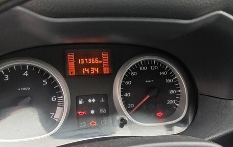 Renault Duster I рестайлинг, 2012 год, 500 000 рублей, 2 фотография