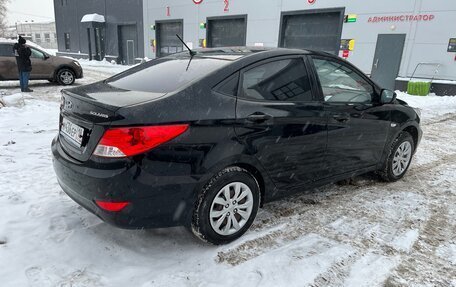 Hyundai Solaris II рестайлинг, 2012 год, 900 000 рублей, 7 фотография