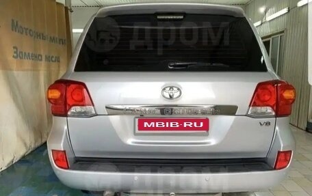 Toyota Land Cruiser 200, 2015 год, 6 000 000 рублей, 3 фотография