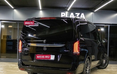 Mercedes-Benz V-Класс, 2015 год, 4 199 000 рублей, 3 фотография