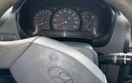 Hyundai Accent II, 2003 год, 300 000 рублей, 11 фотография