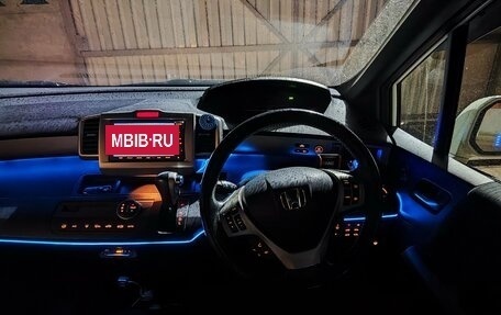 Honda Freed I, 2011 год, 1 090 000 рублей, 22 фотография