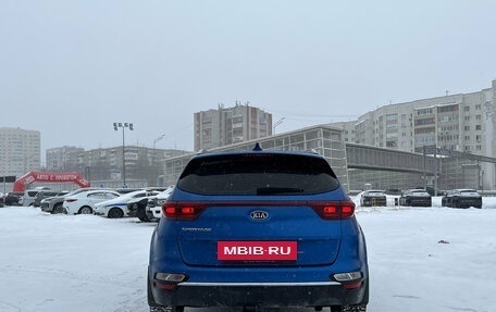 KIA Sportage IV рестайлинг, 2020 год, 2 390 000 рублей, 6 фотография