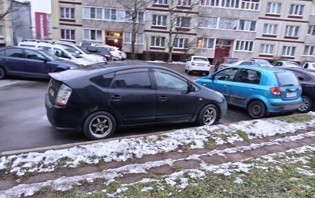 Toyota Prius, 2005 год, 400 000 рублей, 3 фотография