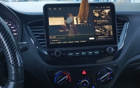 Hyundai Solaris II рестайлинг, 2018 год, 1 200 000 рублей, 14 фотография