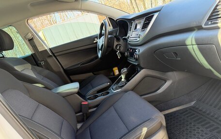 Hyundai Tucson III, 2017 год, 1 677 000 рублей, 10 фотография