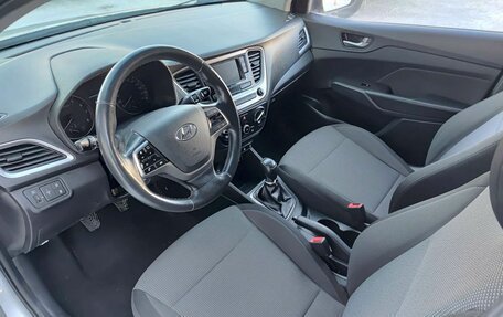 Hyundai Solaris II рестайлинг, 2018 год, 1 199 800 рублей, 20 фотография