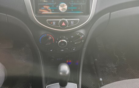 Hyundai Solaris II рестайлинг, 2014 год, 999 000 рублей, 14 фотография