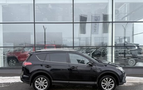Toyota RAV4, 2017 год, 2 175 000 рублей, 5 фотография