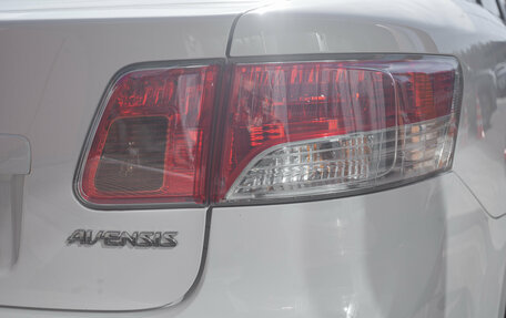 Toyota Avensis III рестайлинг, 2011 год, 1 078 000 рублей, 7 фотография