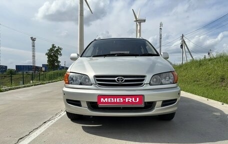 Toyota Ipsum II, 1998 год, 550 000 рублей, 1 фотография