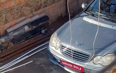 Mercedes-Benz C-Класс, 2004 год, 750 000 рублей, 6 фотография