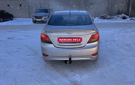 Hyundai Solaris II рестайлинг, 2011 год, 535 000 рублей, 2 фотография
