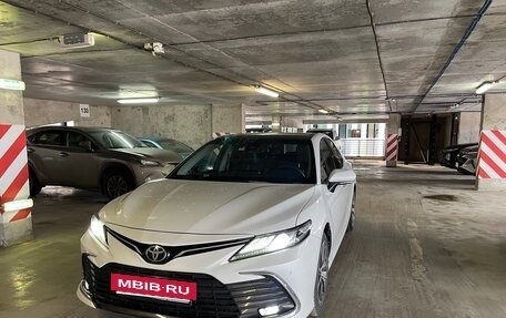 Toyota Camry, 2022 год, 4 000 000 рублей, 2 фотография