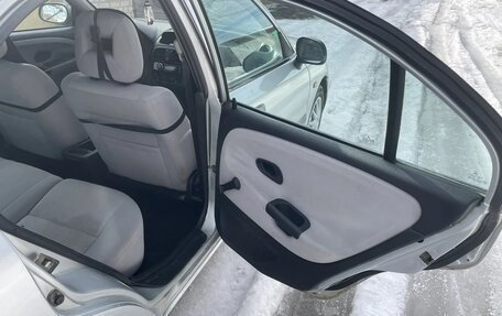 Mitsubishi Carisma I, 2001 год, 258 000 рублей, 15 фотография