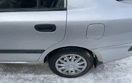 Mitsubishi Carisma I, 2001 год, 258 000 рублей, 20 фотография