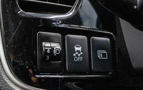 Mitsubishi Outlander III рестайлинг 3, 2014 год, 1 299 000 рублей, 10 фотография