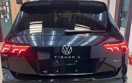 Volkswagen Tiguan II, 2024 год, 4 990 000 рублей, 4 фотография