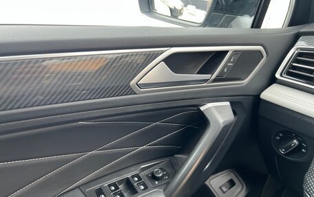 Volkswagen Tiguan II, 2024 год, 4 990 000 рублей, 13 фотография