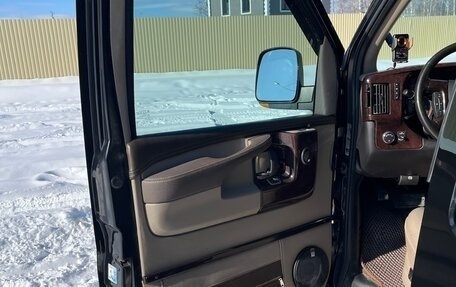 Chevrolet Express II, 2014 год, 3 650 000 рублей, 21 фотография