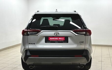 Toyota RAV4, 2021 год, 3 420 000 рублей, 5 фотография