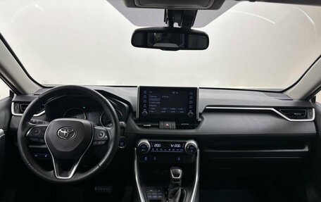 Toyota RAV4, 2021 год, 3 420 000 рублей, 17 фотография