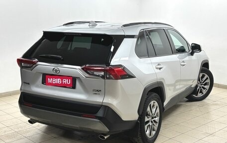 Toyota RAV4, 2021 год, 3 420 000 рублей, 9 фотография