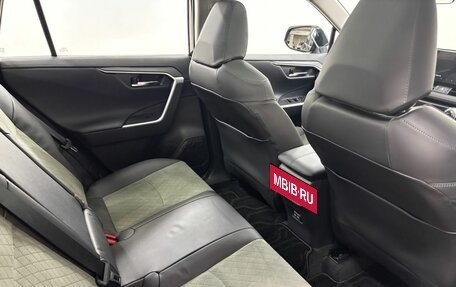 Toyota RAV4, 2025 год, 4 500 000 рублей, 13 фотография