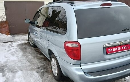 Chrysler Town & Country IV, 2005 год, 1 170 000 рублей, 1 фотография