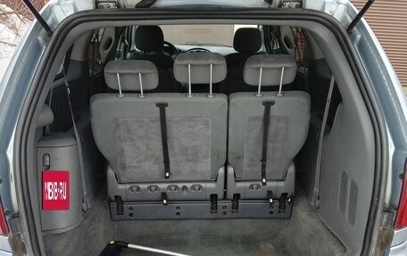 Chrysler Town & Country IV, 2005 год, 1 170 000 рублей, 5 фотография