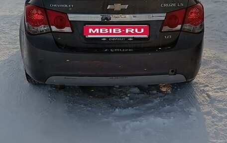 Chevrolet Cruze II, 2010 год, 720 000 рублей, 4 фотография