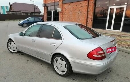 Mercedes-Benz E-Класс, 2002 год, 950 000 рублей, 4 фотография