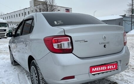 Renault Logan II, 2016 год, 450 000 рублей, 3 фотография