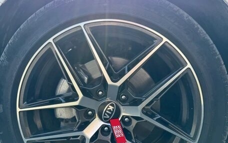 KIA K5, 2020 год, 2 650 000 рублей, 30 фотография