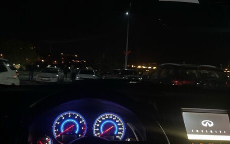 Infiniti FX I, 2005 год, 600 000 рублей, 11 фотография