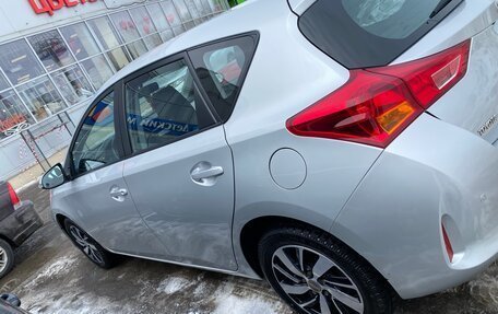 Toyota Auris II, 2013 год, 1 400 000 рублей, 10 фотография