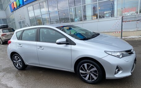 Toyota Auris II, 2013 год, 1 400 000 рублей, 6 фотография