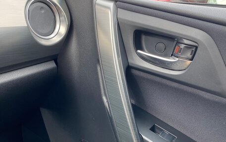 Toyota Auris II, 2013 год, 1 400 000 рублей, 21 фотография