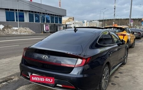 Hyundai Sonata VIII, 2019 год, 2 700 000 рублей, 2 фотография