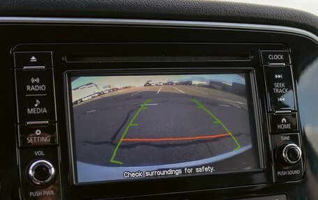 Mitsubishi Outlander III рестайлинг 3, 2017 год, 1 895 000 рублей, 14 фотография