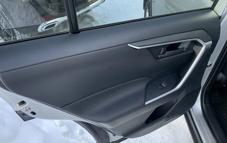 Toyota RAV4, 2022 год, 2 880 000 рублей, 14 фотография