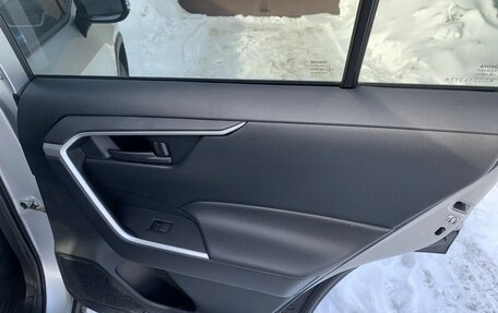 Toyota RAV4, 2022 год, 2 880 000 рублей, 17 фотография