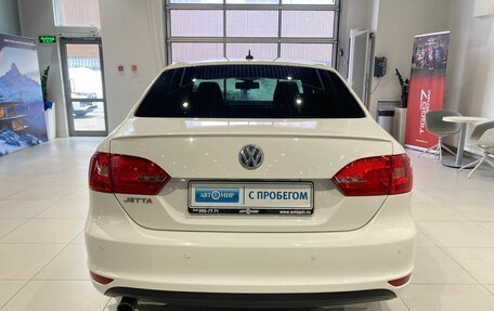 Volkswagen Jetta VI, 2014 год, 940 000 рублей, 5 фотография