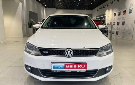 Volkswagen Jetta VI, 2014 год, 940 000 рублей, 2 фотография