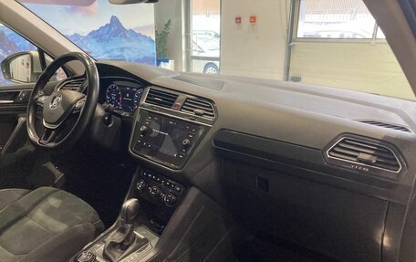 Volkswagen Tiguan II, 2017 год, 2 289 000 рублей, 10 фотография