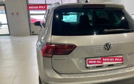 Volkswagen Tiguan II, 2017 год, 2 289 000 рублей, 8 фотография