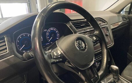 Volkswagen Tiguan II, 2017 год, 2 289 000 рублей, 13 фотография