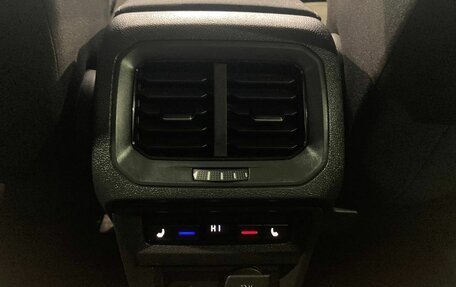 Volkswagen Tiguan II, 2017 год, 2 289 000 рублей, 18 фотография